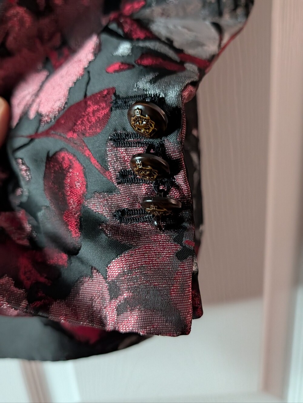 Men’s L Black Red Floral Jacquard Blazer Rose Brocade Tuxedo Dinner Jacket - Picture 4 of 7
